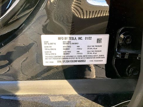 Used 2022 Tesla Model S Plaid image 32