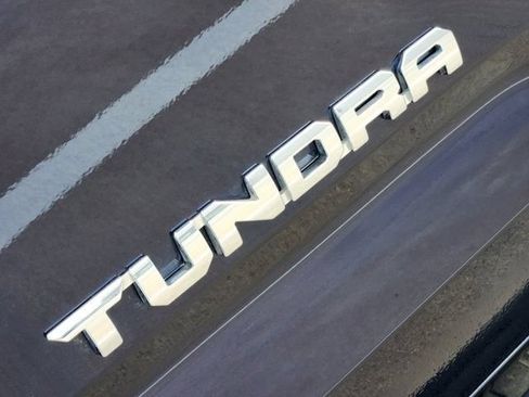 Used 2026 Toyota Tundra Limited AWD/4WD image 11