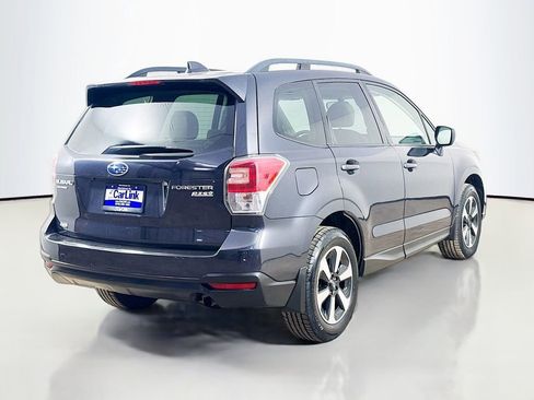 Used 2017 Subaru Forester 2.5i Premium w/ All-Weather Package image 8