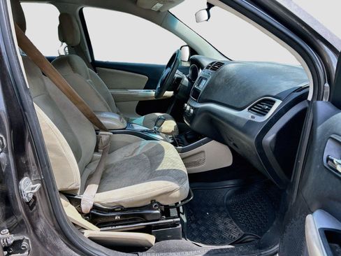 Used 2015 Dodge Journey American Value Package w/ Flexible Seating Group FWD image 14