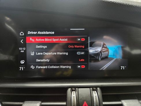 Used 2021 Alfa Romeo Giulia Sprint w/ Nero Edizione image 25