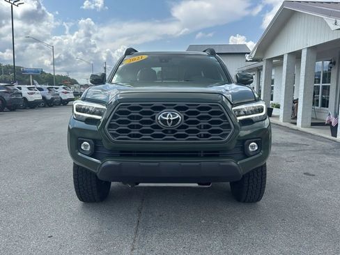 Used 2021 Toyota Tacoma TRD Off-Road w/ TRD Premium Off Road Package AWD/4WD image 11