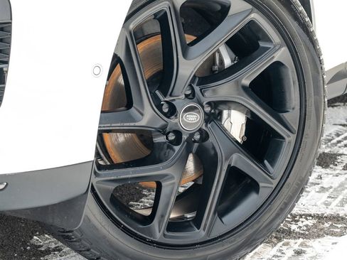 Used 2024 Land Rover Range Rover Sport SE image 9