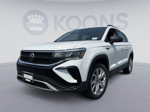 Used 2023 Volkswagen Taos S w/ Driver Assistance Package AWD/4WD image 1