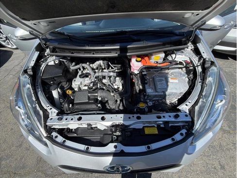 Used 2015 Toyota Prius C Three image 29