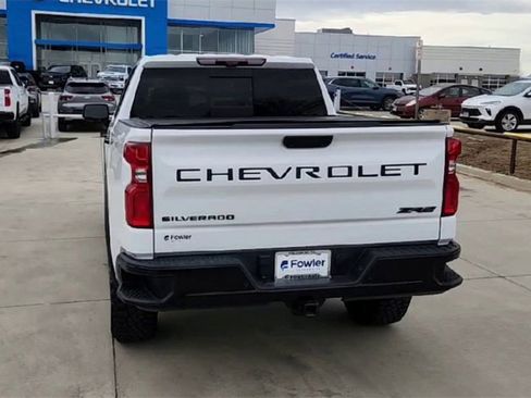 Used 2023 Chevrolet Silverado 1500 ZR2 w/ Technology Package image 8
