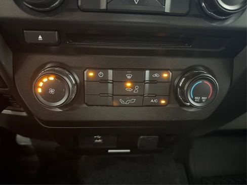 Used 2018 Ford F150 XLT w/ Trailer Tow Package image 29