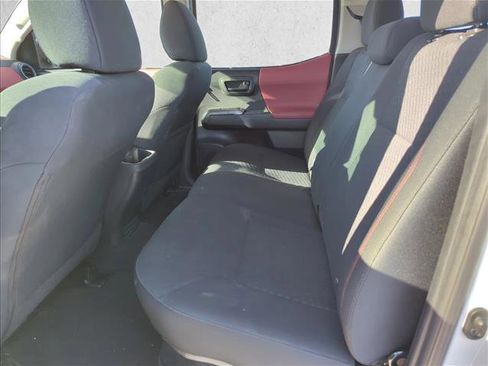 Used 2020 Toyota Tacoma SR5 image 21