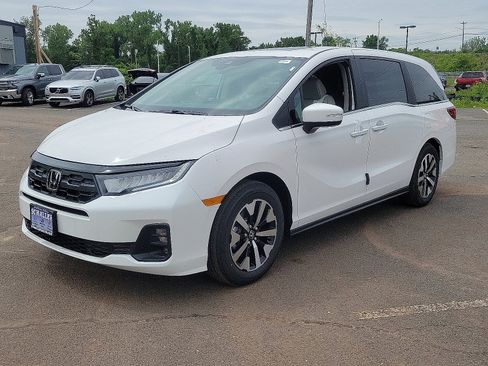 New 2026 Honda Odyssey EX-L image 2