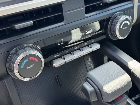 New 2026 Toyota Tacoma TRD Off-Road AWD/4WD image 18