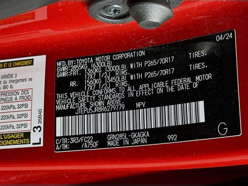 Used 2024 Toyota 4Runner TRD Off-Road image 12