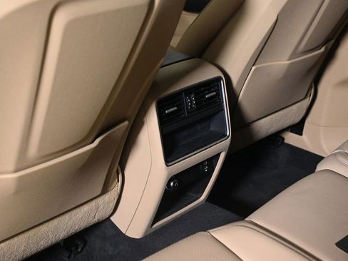 Certified 2022 Porsche Cayenne E-Hybrid image 20