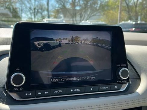 Certified 2023 Nissan Rogue SV w/ SV Premium B Package AWD/4WD image 16