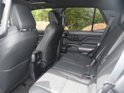 Certified 2025 Toyota 4Runner TRD Off-Road Premium AWD/4WD image 17