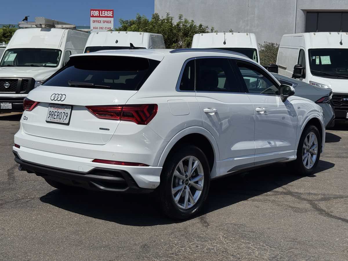 Used 2025 Audi Q3 2.0T Premium AWD/4WD image 14