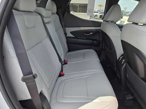 Used 2025 Hyundai Santa Cruz Limited AWD/4WD image 33