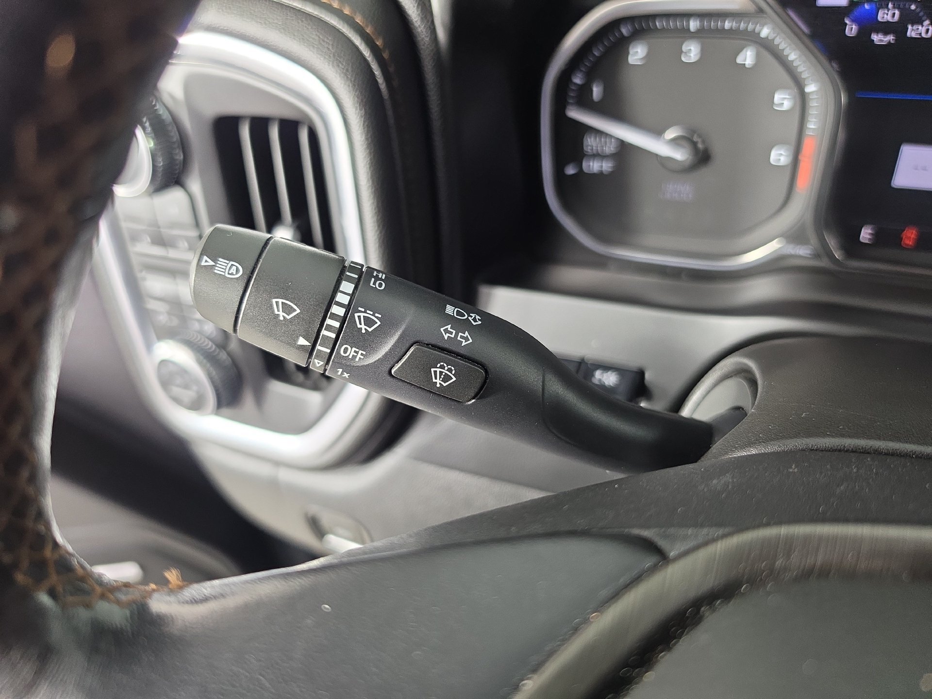 Used 2021 GMC Sierra 1500 AT4 w/ AT4 Value Package AWD/4WD image 26