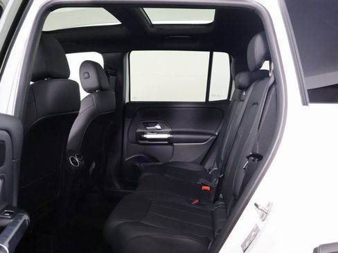 New 2026 Mercedes-Benz GLB 250 GLB 250 image 6