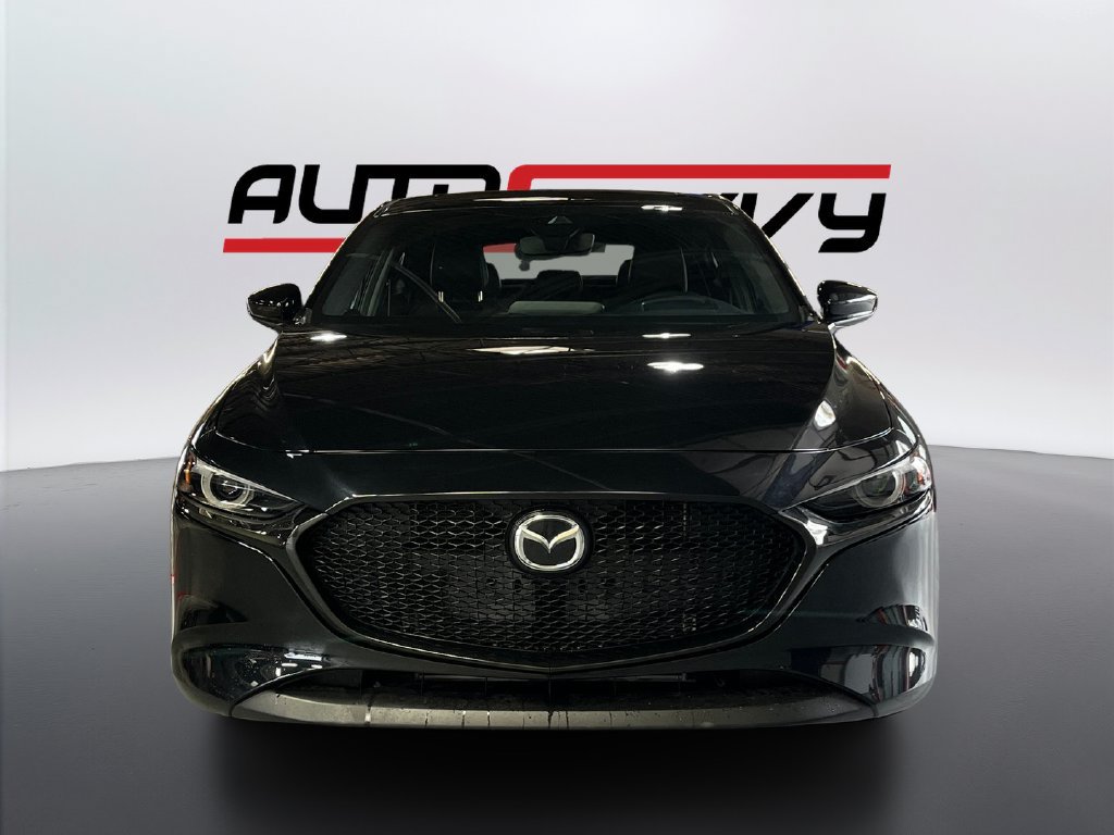 Used 2022 MAZDA MAZDA3 s FWD image 2