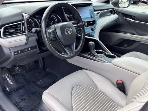 Used 2024 Toyota Camry SE FWD image 15