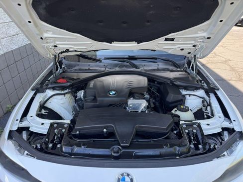 Used 2015 BMW 320i Sedan RWD image 5