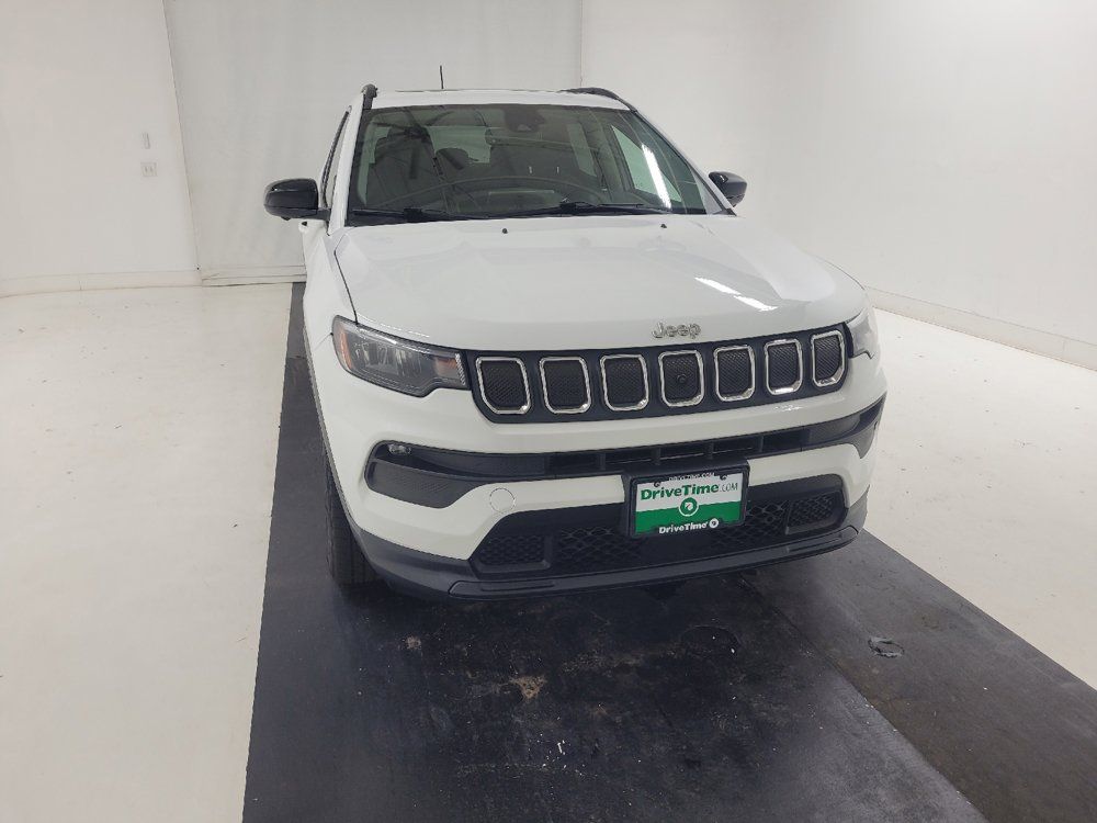 Used 2022 Jeep Compass Latitude w/ Sun and Sound Group AWD/4WD image 14