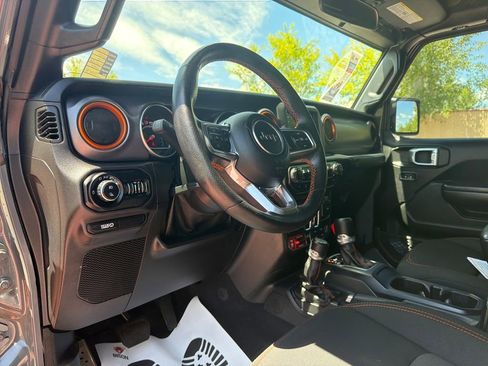Used 2021 Jeep Gladiator Mojave w/ LED Lighting Group AWD/4WD image 13