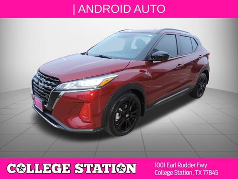 Certified 2024 Nissan Kicks SR w/ SR Premium Package FWD image 8