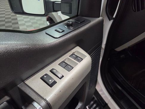 Used 2013 Ford F350 Lariat w/ Lariat Interior Pkg image 34