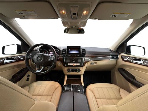 Used 2019 Mercedes-Benz GLS 450 4MATIC image 17