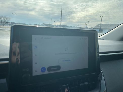 Used 2023 Toyota Corolla LE image 16