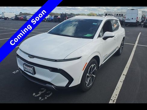 Used 2024 Chevrolet Equinox EV LT image 1