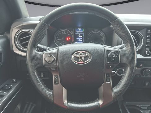 Used 2021 Toyota Tacoma TRD Off-Road RWD image 15