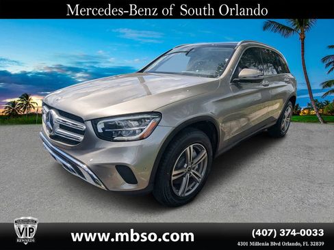 Certified 2022 Mercedes-Benz GLC 300 w/ Premium Package Lite image 18