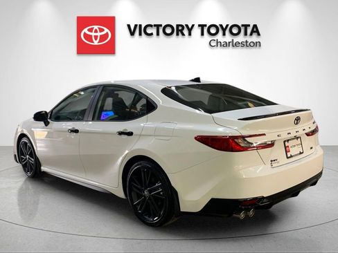 New 2026 Toyota Camry Hybrid image 3