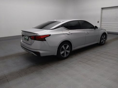 Used 2021 Nissan Altima 2.5 SV w/ SV Premium Package FWD image 10