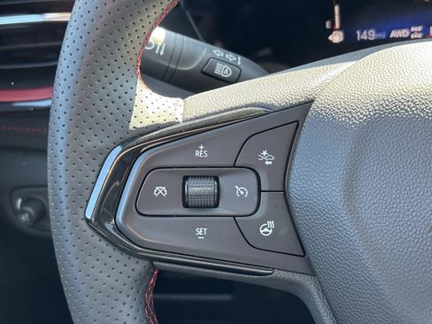 Certified 2025 Chevrolet TrailBlazer RS w/ Convenience Package image 18