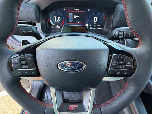 New 2026 Ford Explorer ST w/ Sun And Sound Package image 18