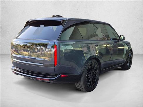 Used 2026 Land Rover Range Rover SE AWD/4WD image 5