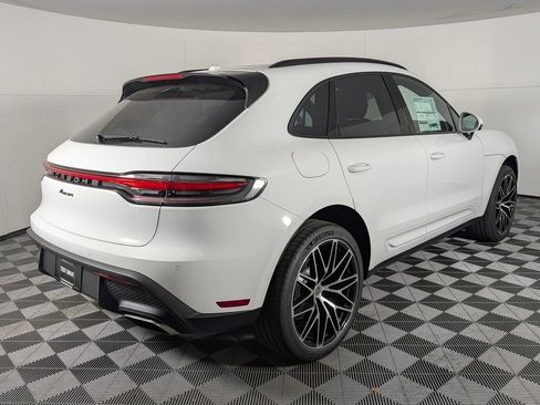 New 2026 Porsche Macan image 7