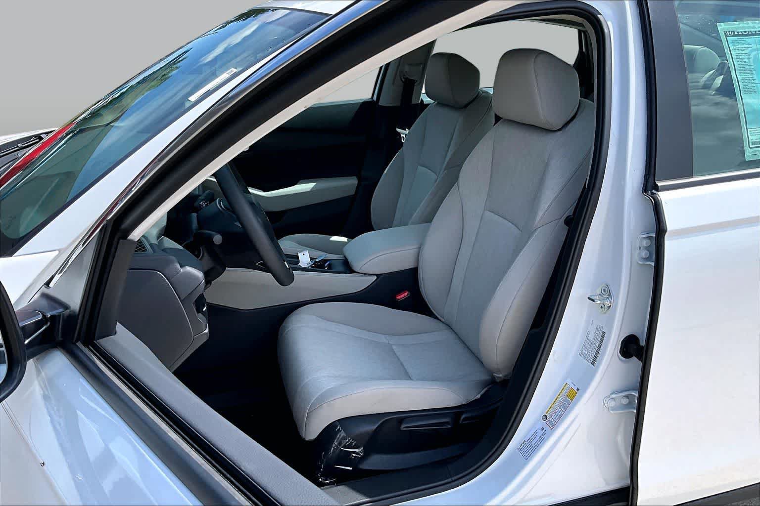 Certified 2026 Honda Accord LX image 9