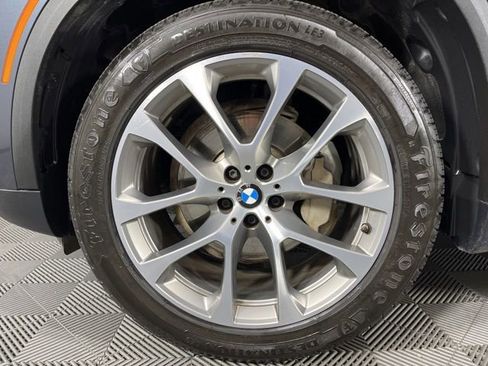 Used 2021 BMW X5 xDrive40i w/ Parking Assistance Package image 10