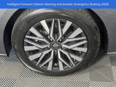 Used 2025 Nissan Altima 2.5 SV FWD image 10