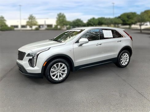 Certified 2021 Cadillac XT4 Luxury w/ Cold Weather Package image 28