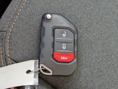 New 2025 Jeep Wrangler Sport S image 30