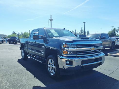 Used 2019 Chevrolet Silverado 2500 LTZ w/ Duramax Plus Package AWD/4WD image 10