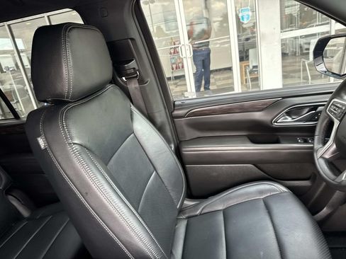Used 2024 Chevrolet Tahoe LS RWD image 11