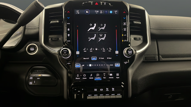 Used 2024 RAM 2500 Laramie w/ Night Edition AWD/4WD image 18