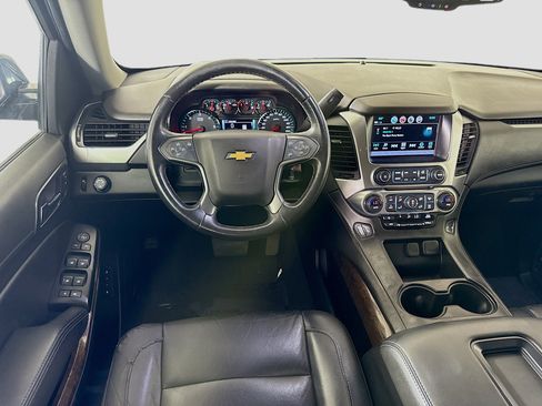 Used 2020 Chevrolet Tahoe LT w/ RST Edition image 17