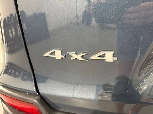 Used 2022 Jeep Cherokee Latitude Lux AWD/4WD image 9